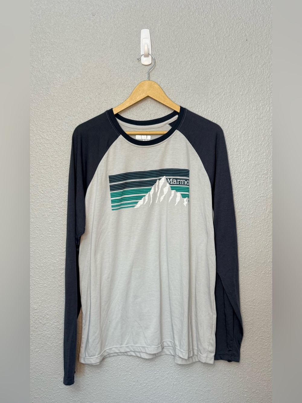 Marmot | Long-Sleeve Raglan Crewneck Hiking Shirt | Size XL